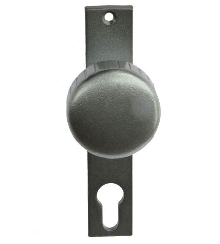 gerader Knopf drehbar auf Kurzschild, altdeutsch